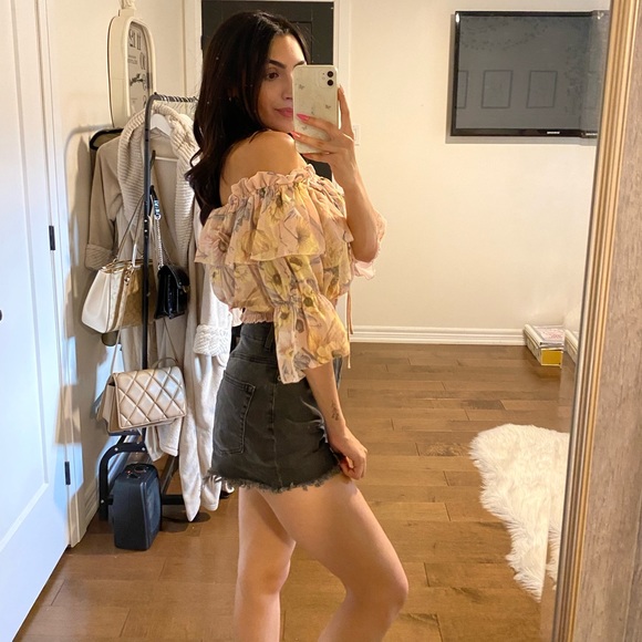 H&M floral top - Picture 2 of 5